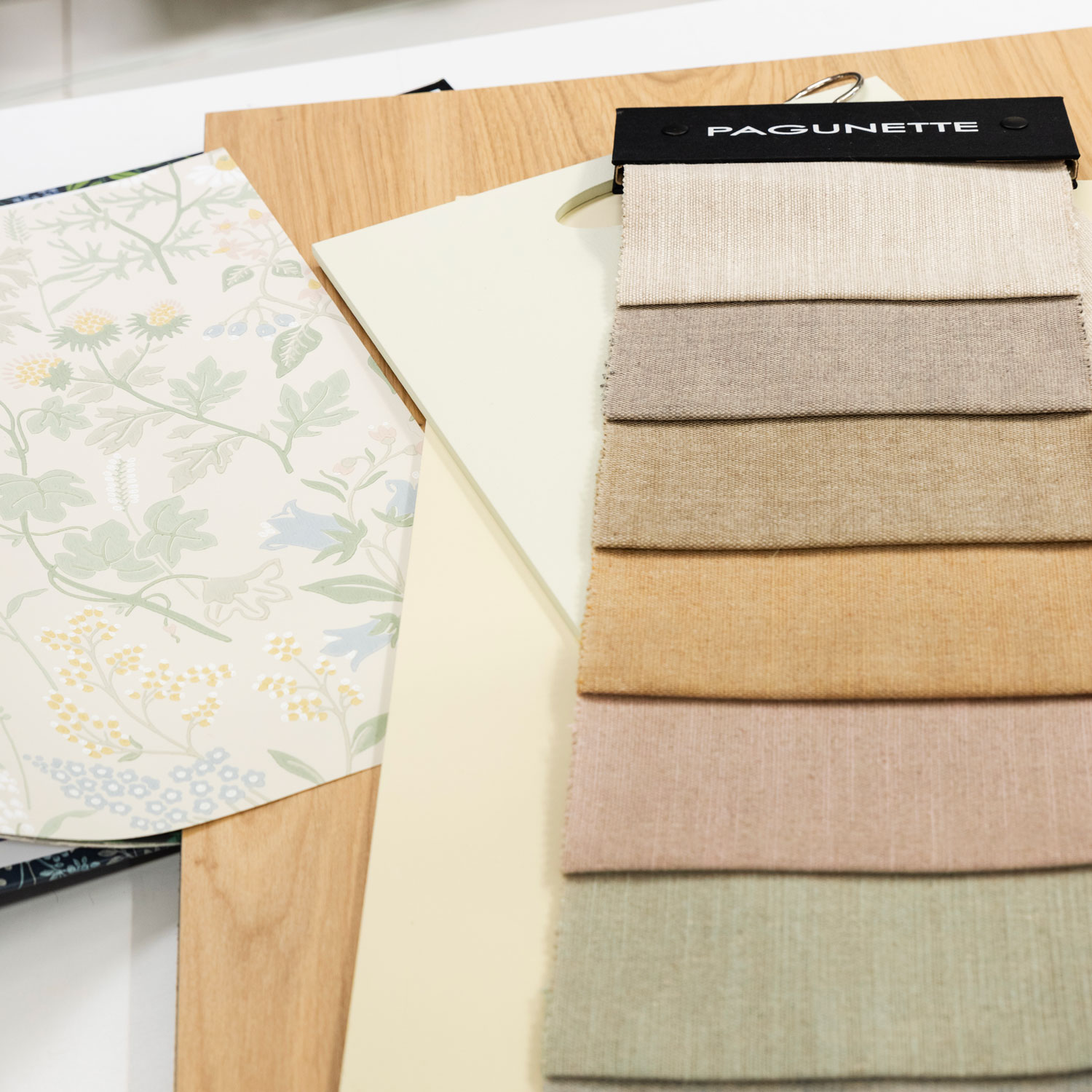 Behagelige farger Idyll og Delikat