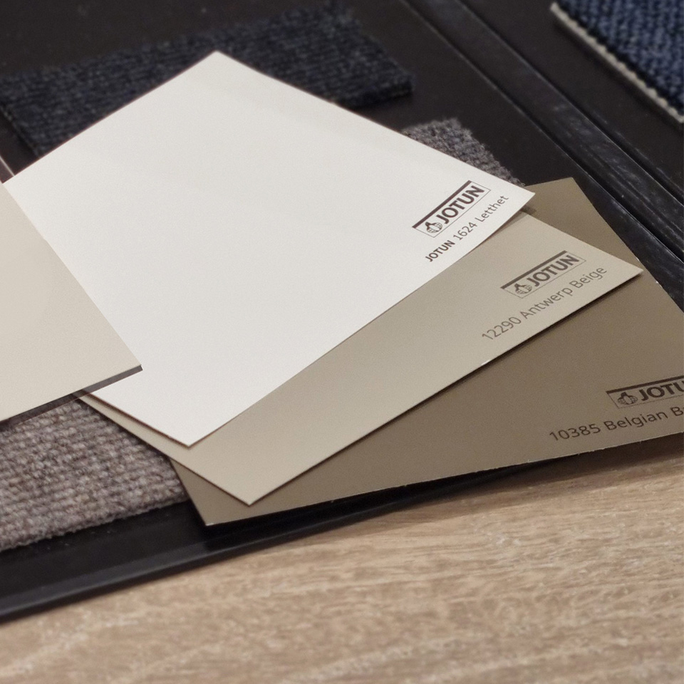 Lyse nyanser og mørke kontraster