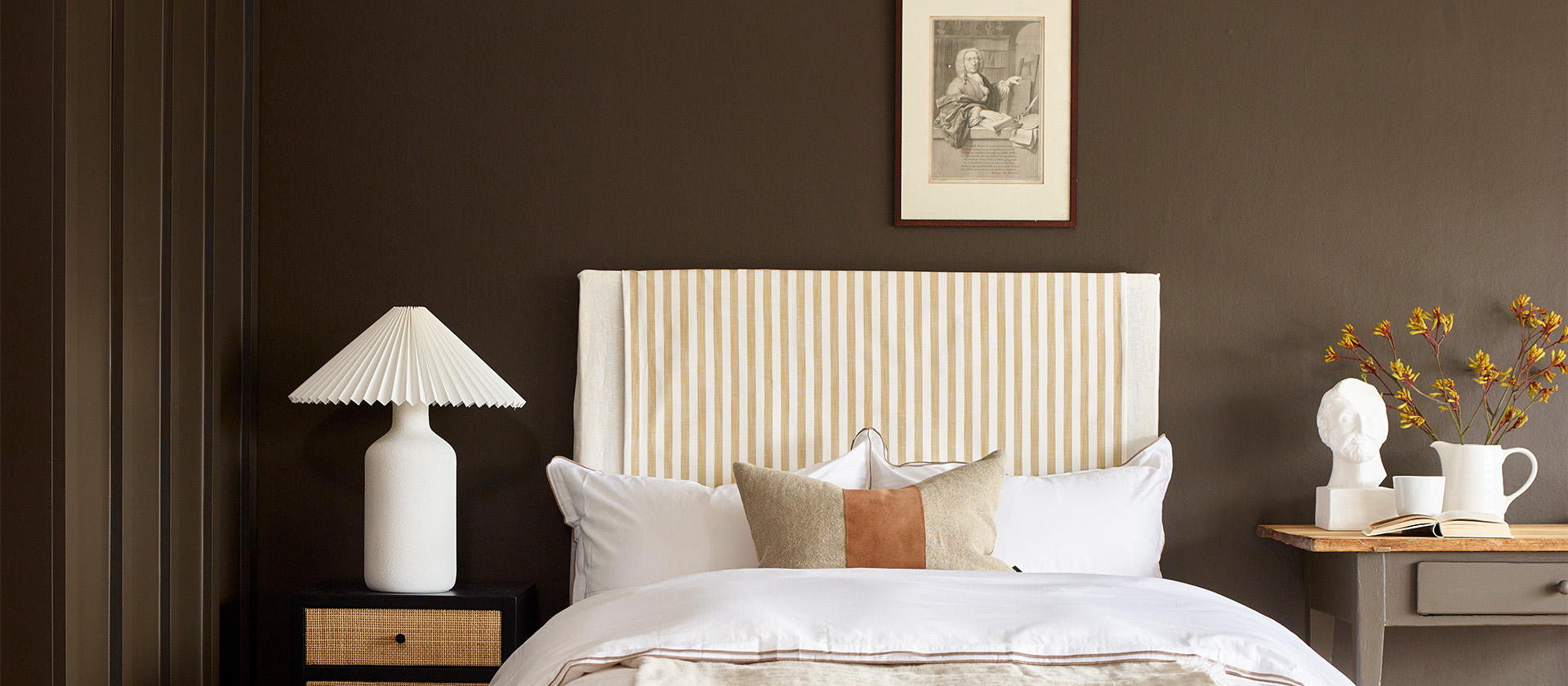 mørke farger soverom