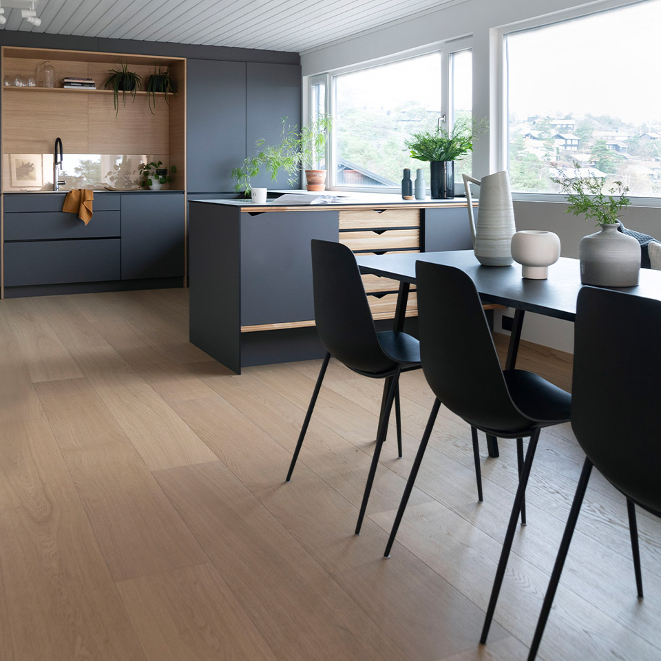 Saga herdet tregulv kjøkken