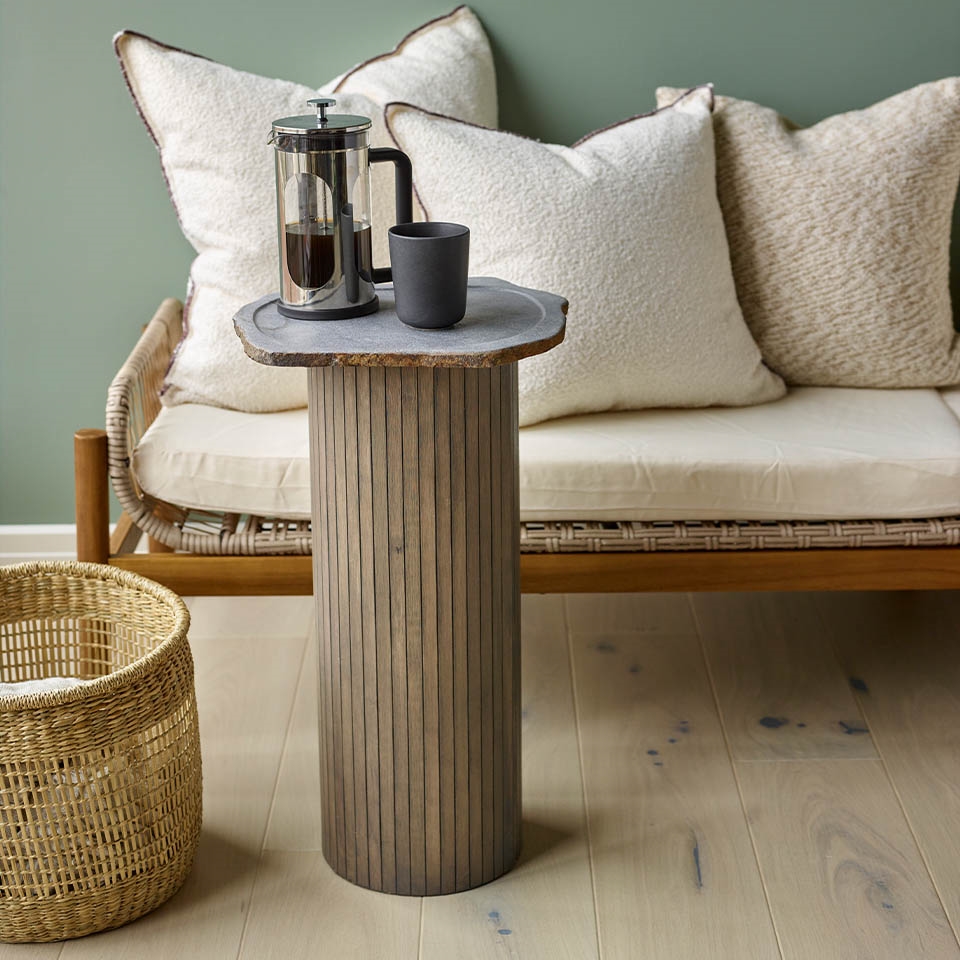 Bambus spiler buer vegg