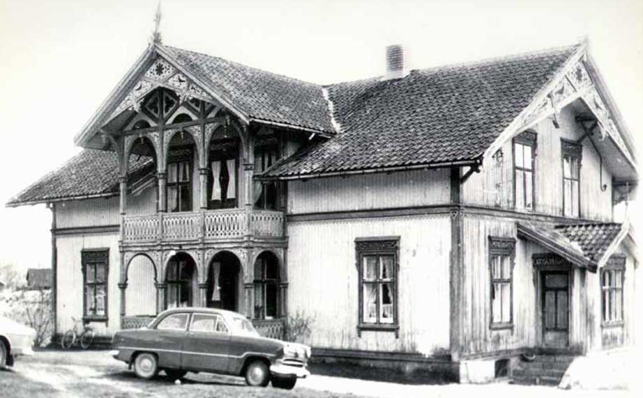 Gammelt bilde av sveitservillaen