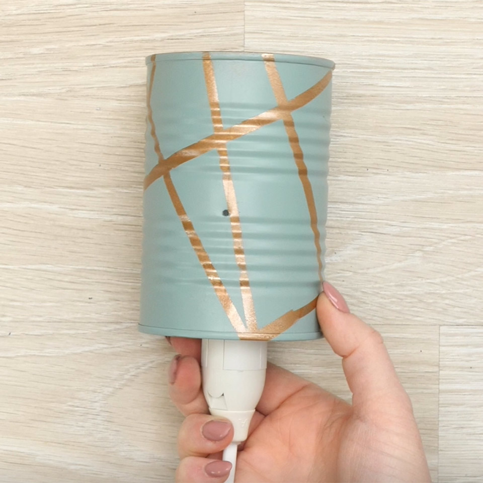 Spraymaling lampe Redesign metallbokser | Fargerike Spraymaling lampe Redesign metallbokser | Fargerike