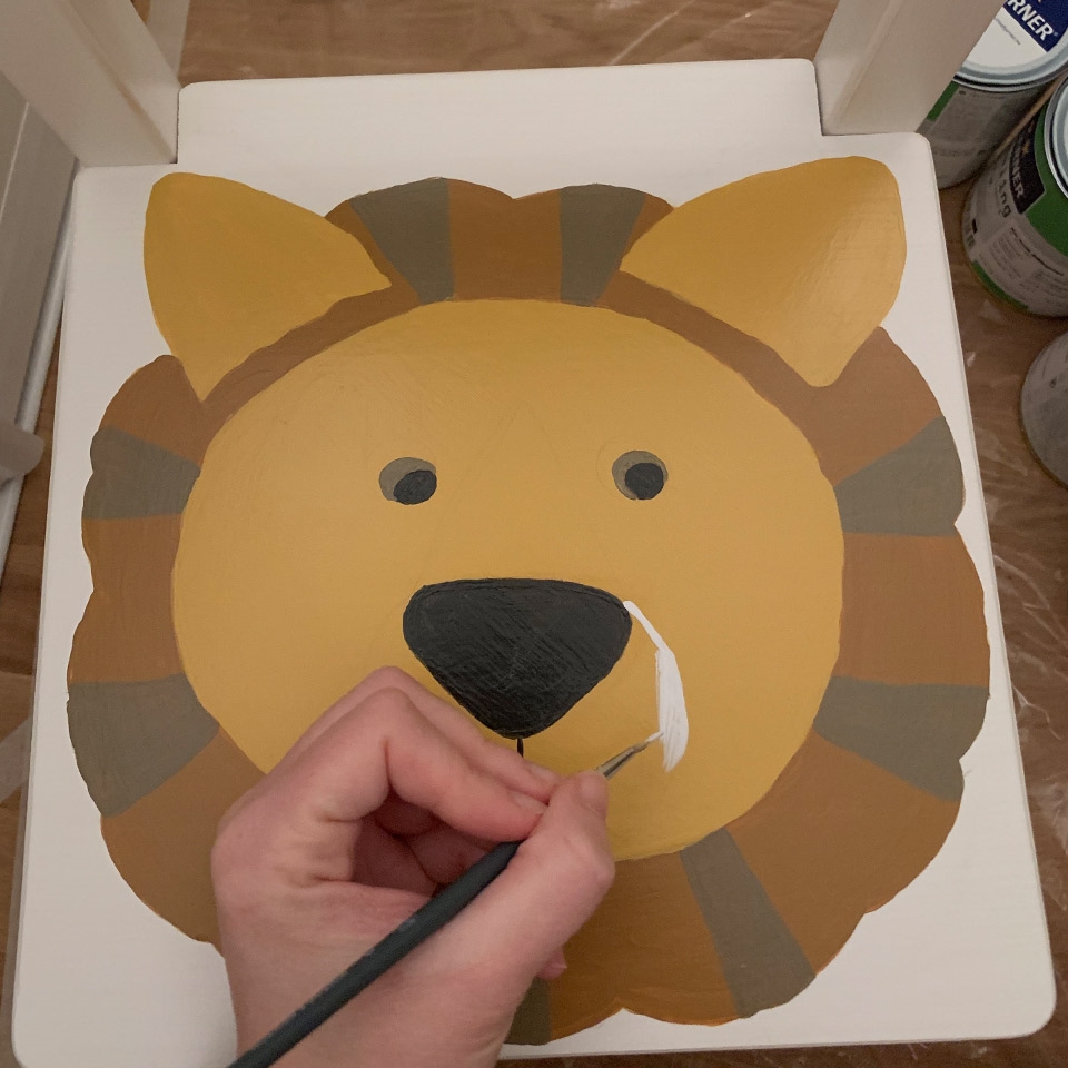 barnestol løvemønster