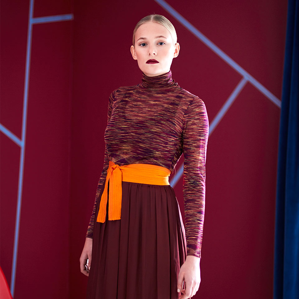 årets farge 2017 rød