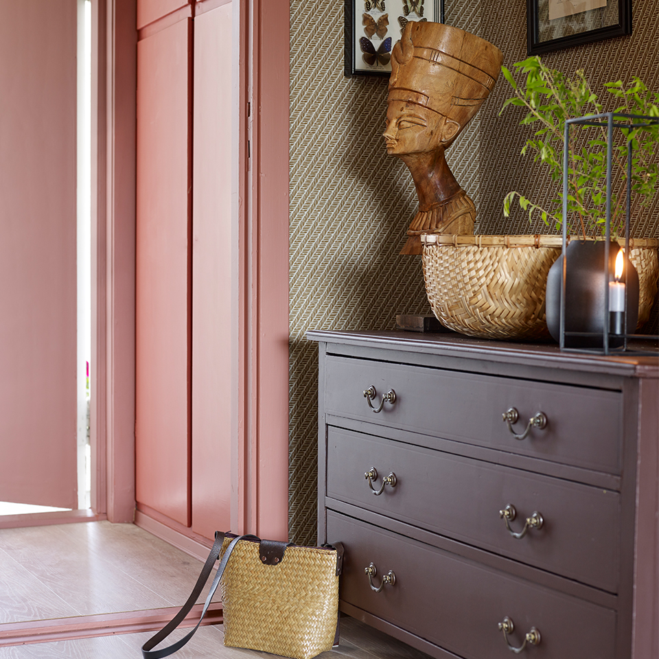 Vågale farger i entréen