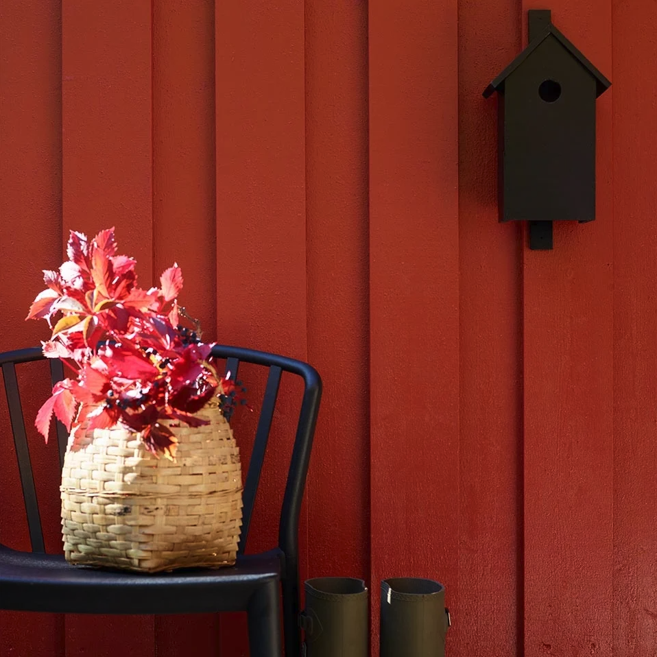 Røde farger hus og hytte