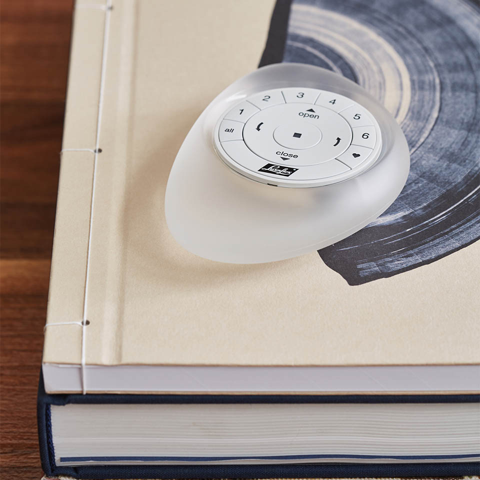 Motorisert automatisk solskjerming