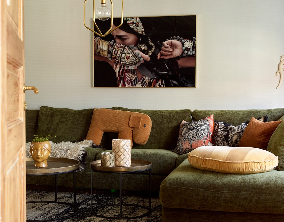 Farger stue grønn sofa