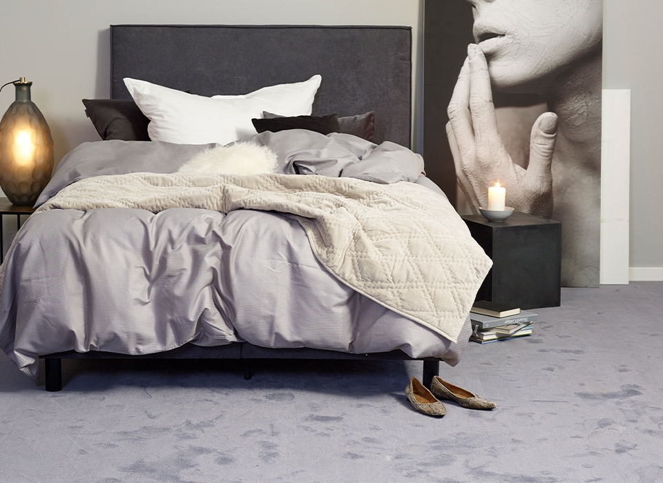 Celeste teppe soverom