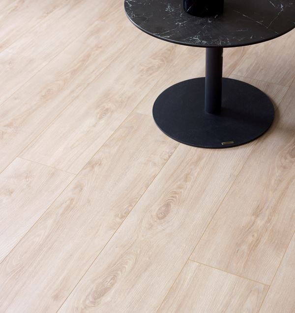 Kronotex Exquisit Plus 4692 Barcelona Oak Laminatgulv