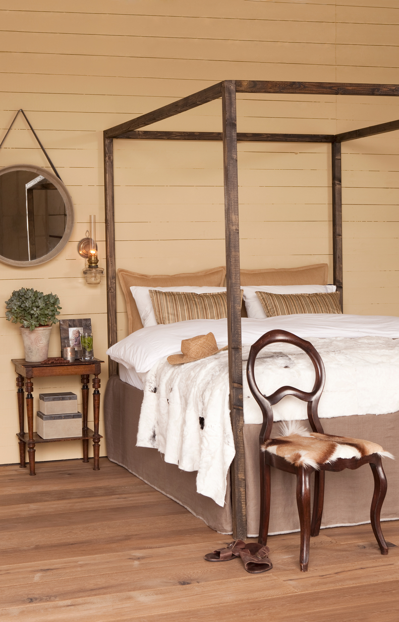 African Touch Nairobi FR1136-3.jpg