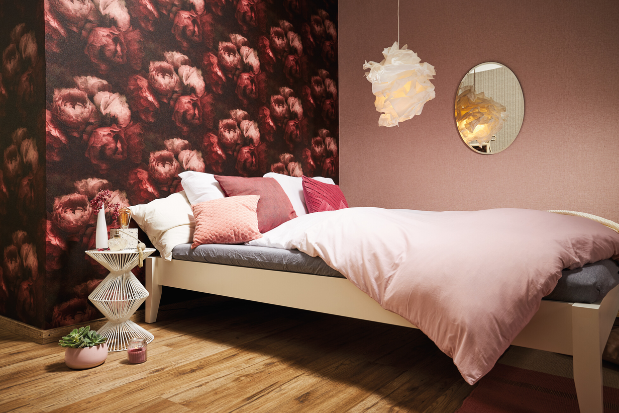 Storeys New Walls 373924