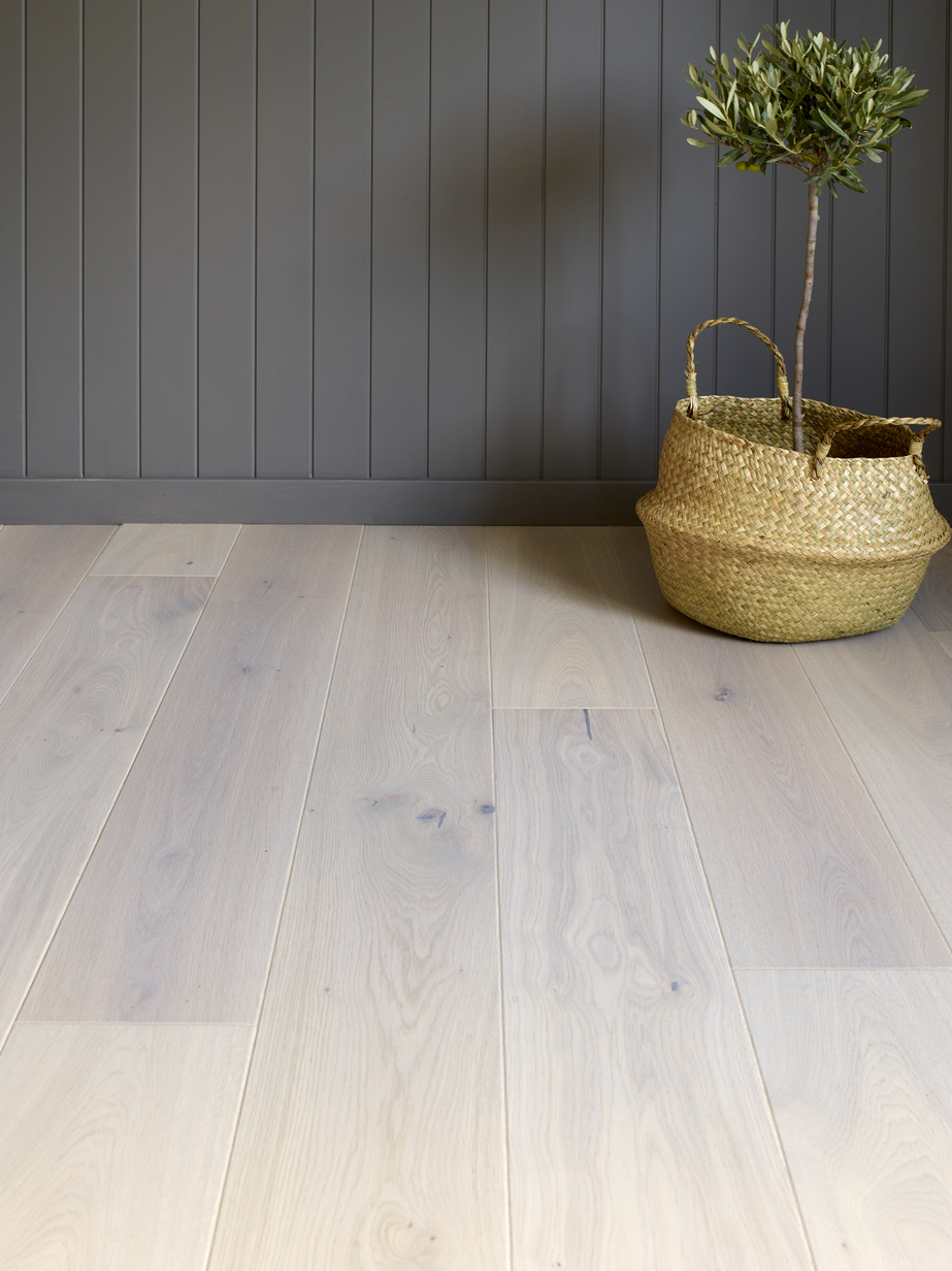 Saga Exclusive Platinum Oak Parkett