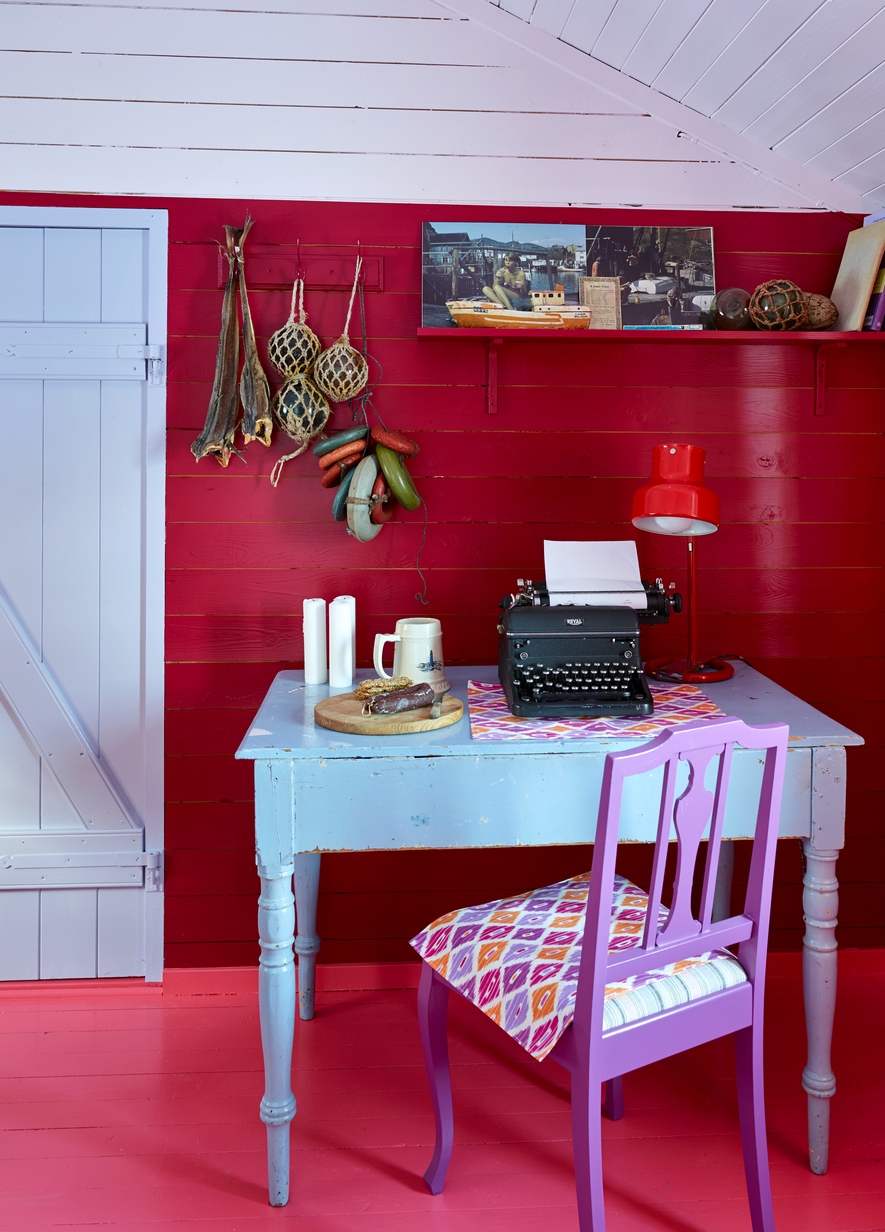 Frekk Magenta FR 1147.jpg