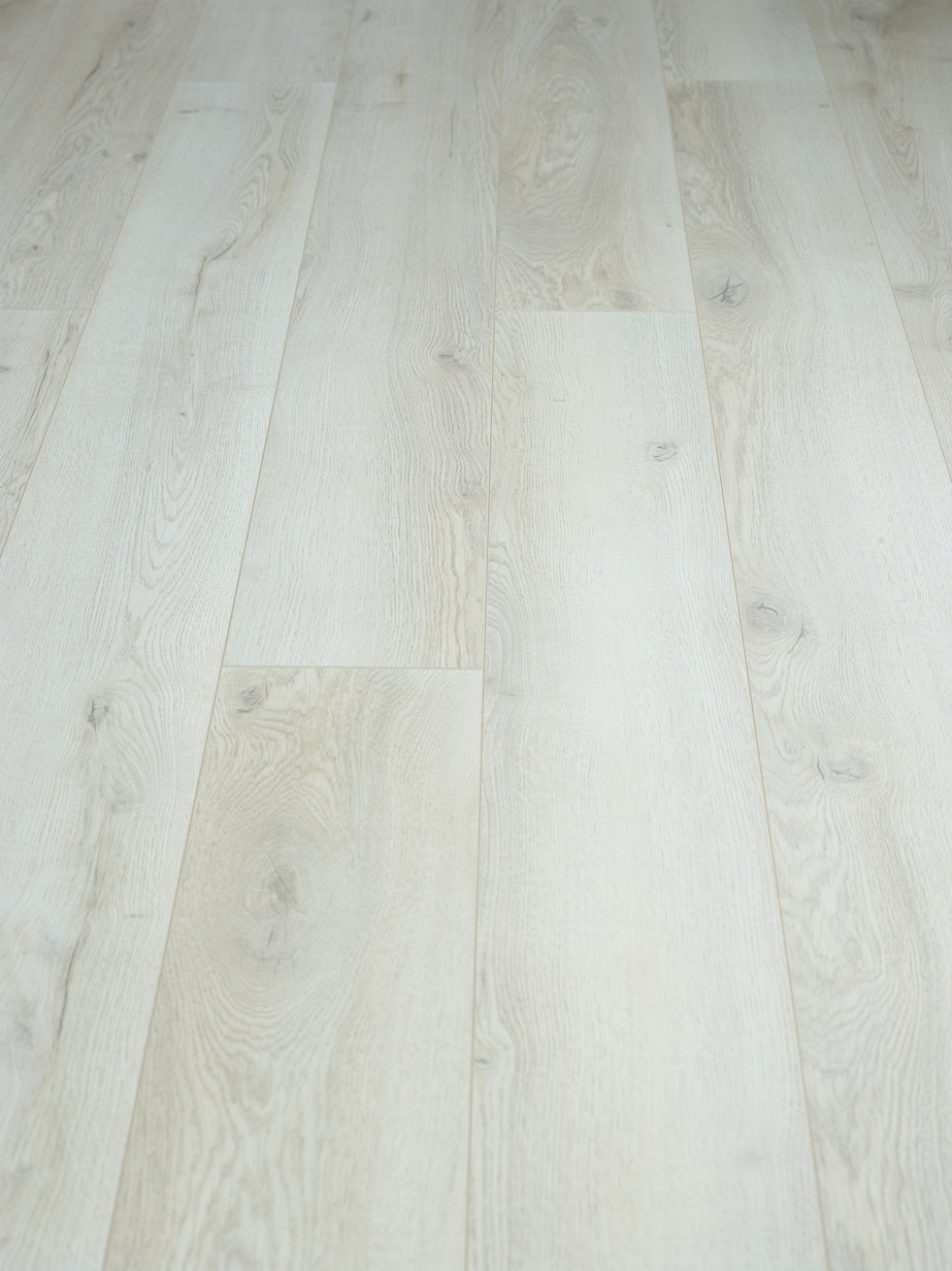 Moskus 12 Fjelleik Beige Laminatgulv