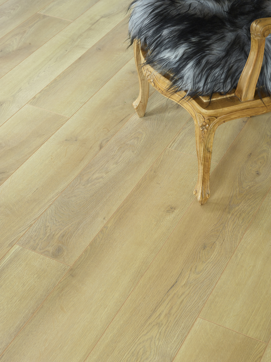 Moskus 12 Fjelleik Natur Laminatgulv