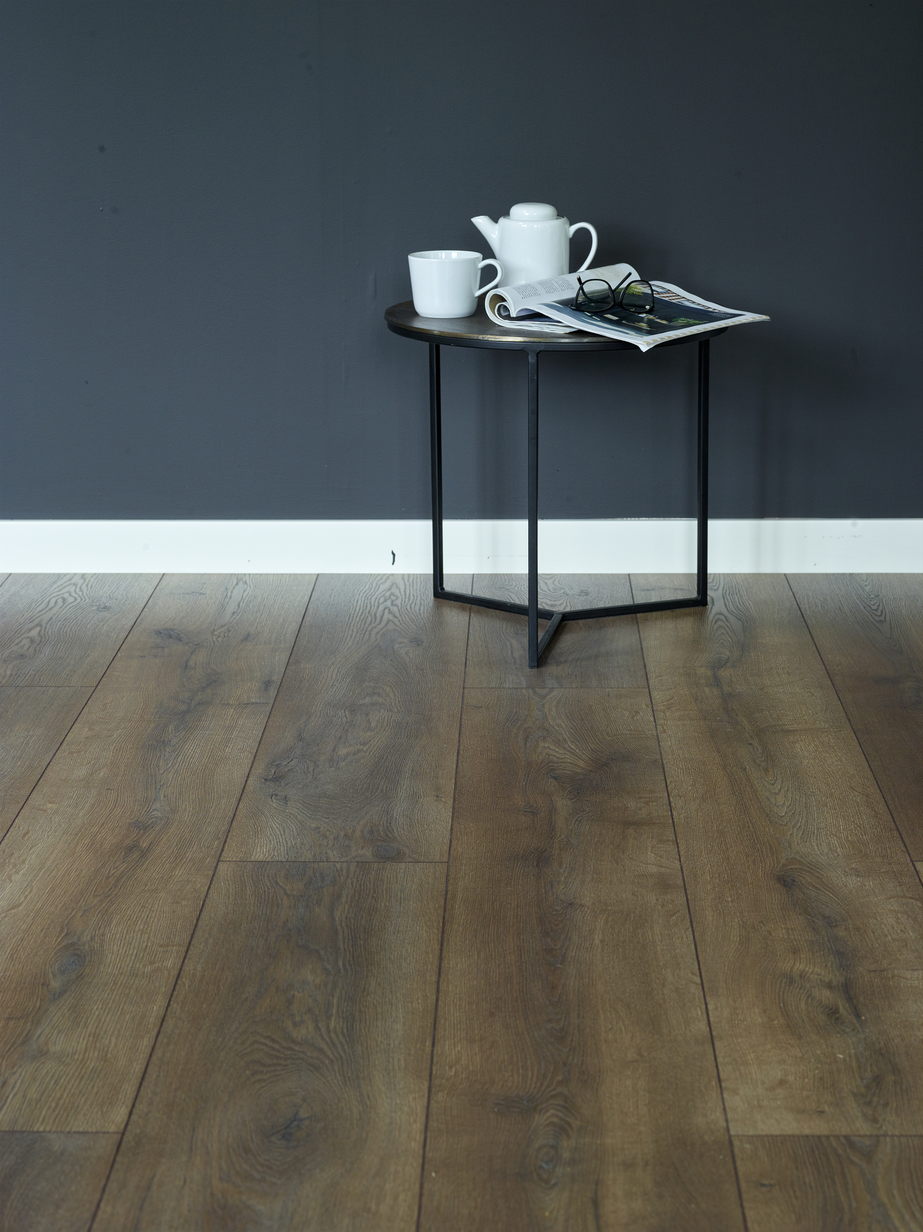 Moskus XL Brun Eik Laminatgulv