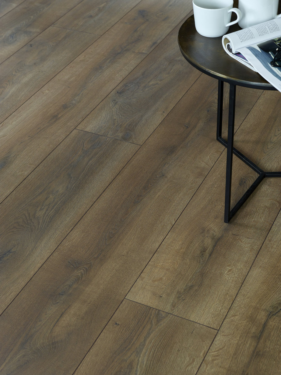 Moskus XL Brun Eik Laminatgulv