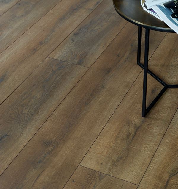 Moskus XL Brun Eik Laminatgulv