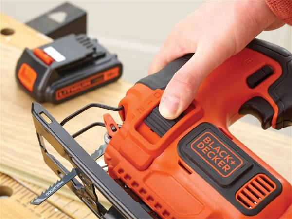 Stanley Black & Decker  Black & Decker Stikksag 18V Pendel