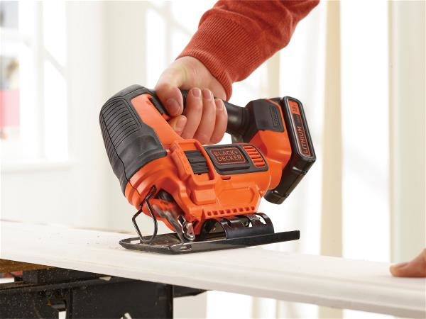 Stanley Black & Decker  Black & Decker Stikksag 18V Pendel