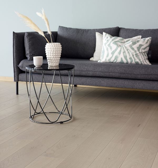 Moskus Lauvås Natur Grå Eik Parkett