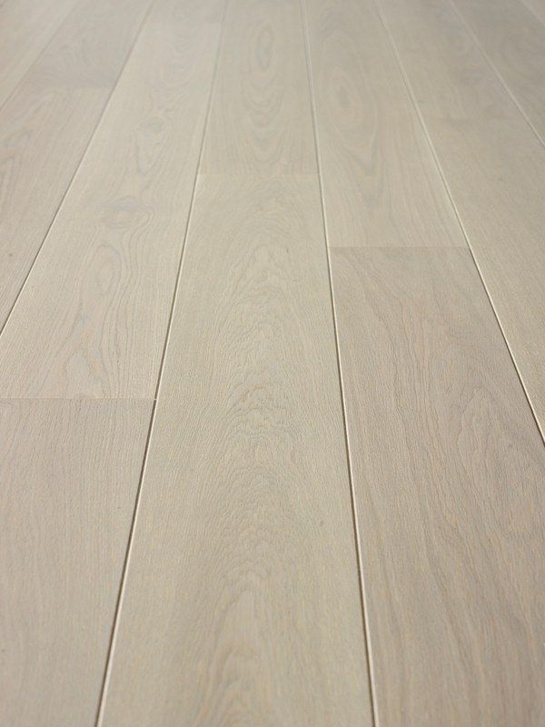 Moskus Lauvås Natur Grå Eik Parkett