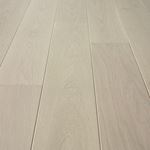 Moskus Lauvås Natur Grå Eik Parkett