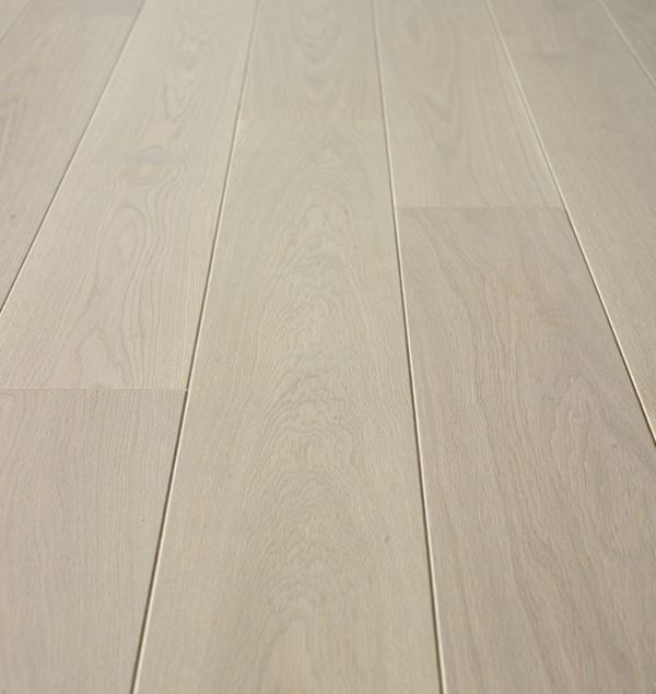 Moskus Lauvås Natur Grå Eik Parkett