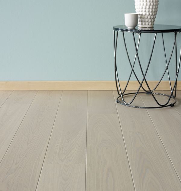 Moskus Lauvås Natur Grå Eik Parkett