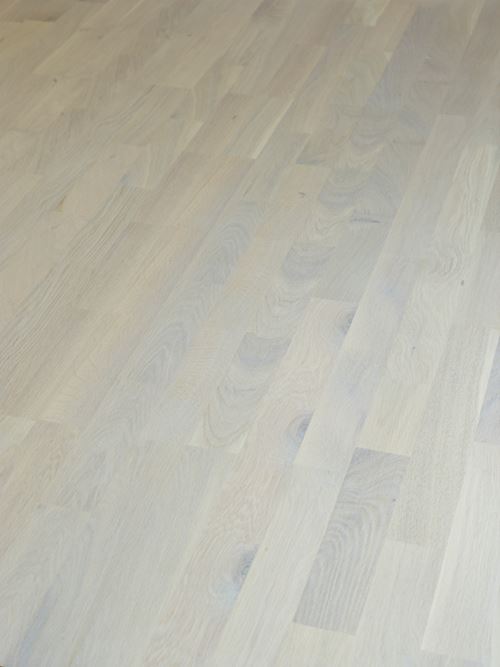 Saga Basic Pearl White Oak Parkett