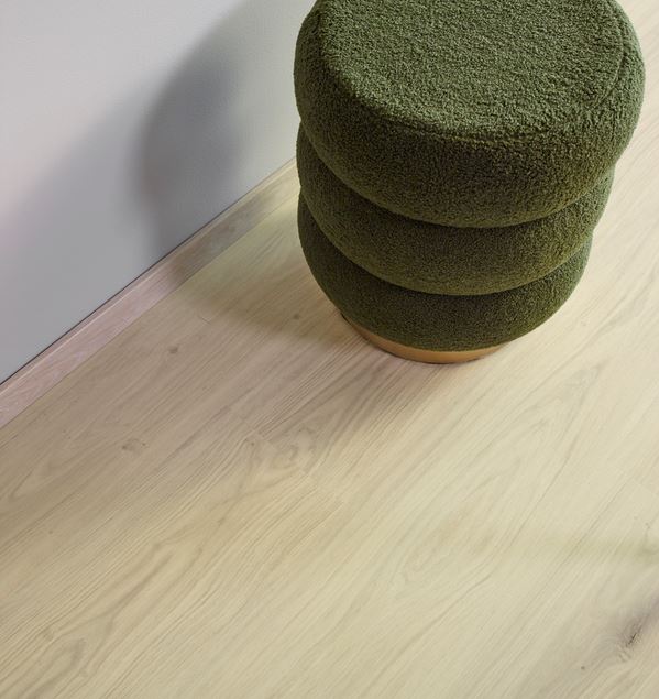 Aspecta Rigid Essential Elegant Oak Klikkvinyl