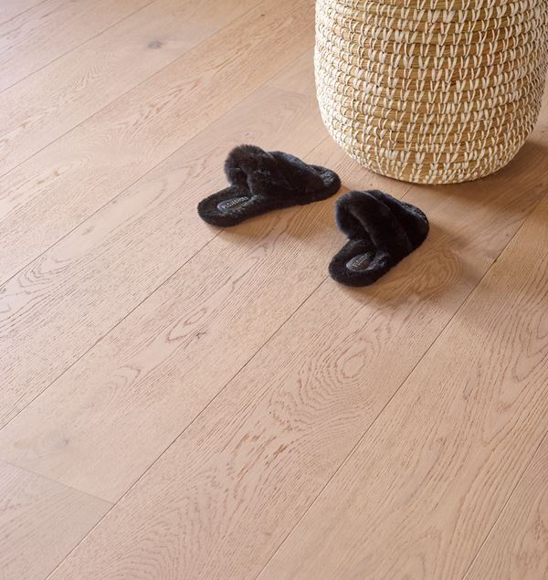 Saga Hardwood Pure Oksøy Herdet Tregulv