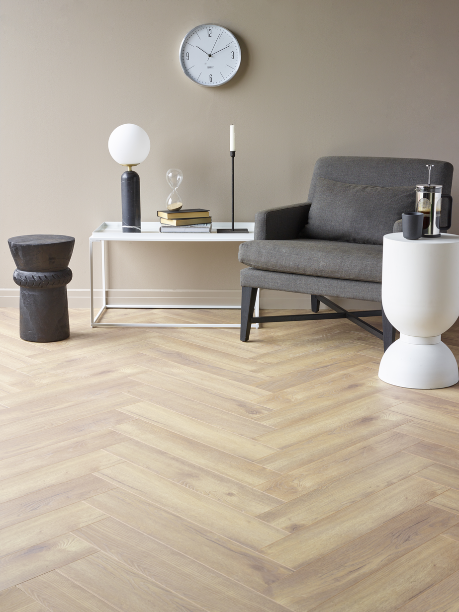 Kronotex Herringbone 4764 Treviso Oak Laminatgulv