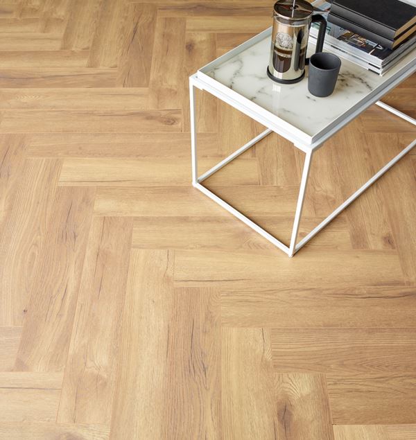 Kronotex Herringbone 4764 Treviso Oak Laminatgulv