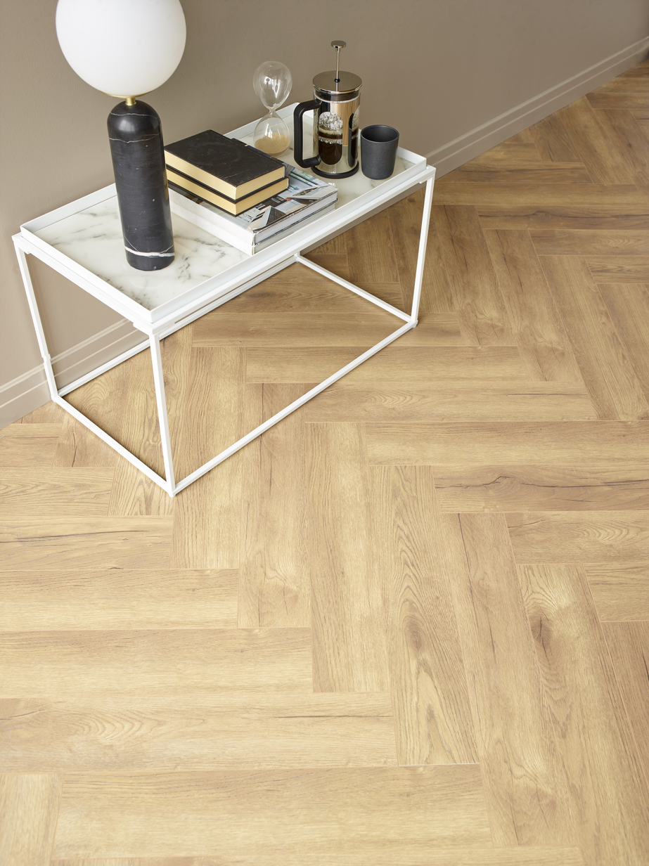 Kronotex Herringbone 4764 Treviso Oak Laminatgulv