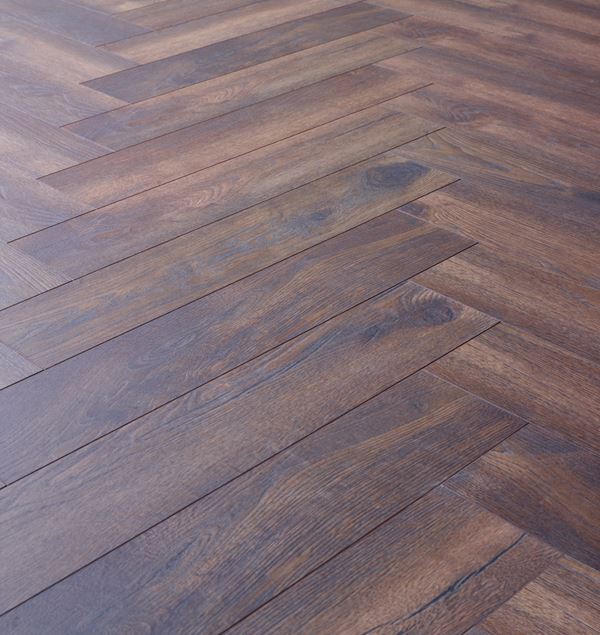 Kronotex Herringbone 4766 Calais Oak Laminatgulv