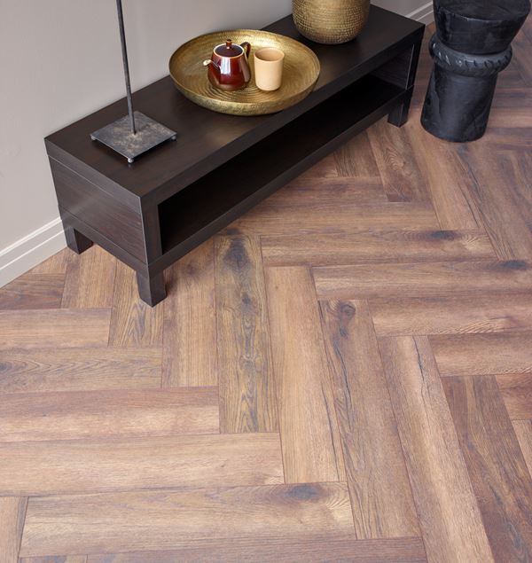 Kronotex Herringbone 4766 Calais Oak Laminatgulv