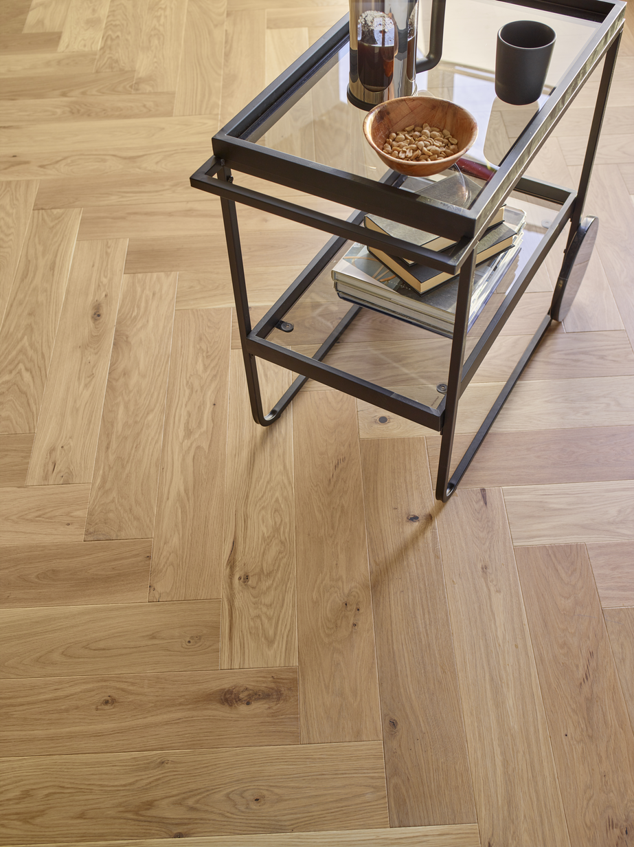 Saga Herringbone Coconut Parkett