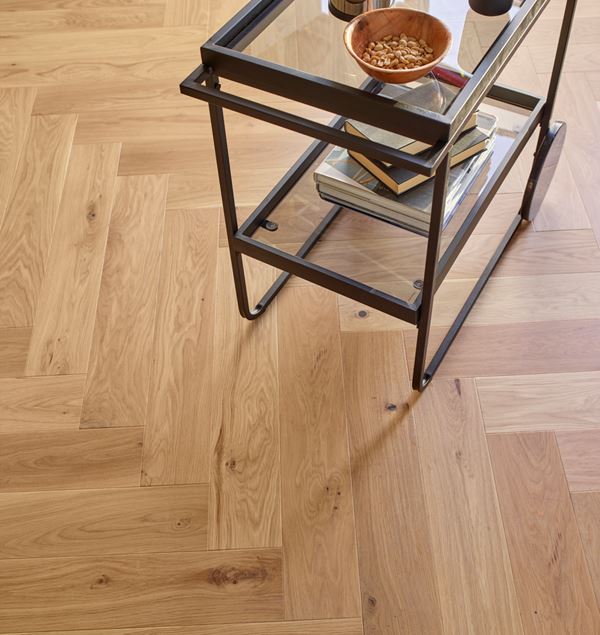 Saga Herringbone Coconut Parkett