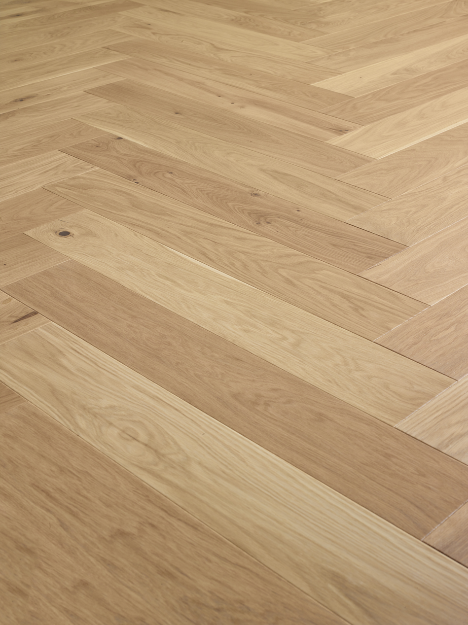 Saga Herringbone Coconut Parkett