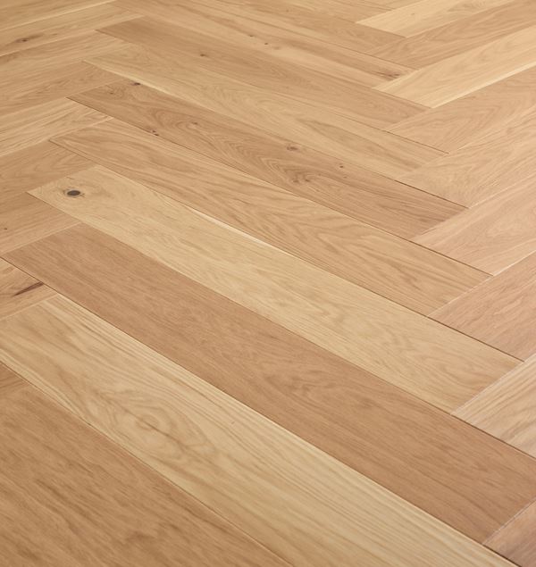 Saga Herringbone Coconut Parkett