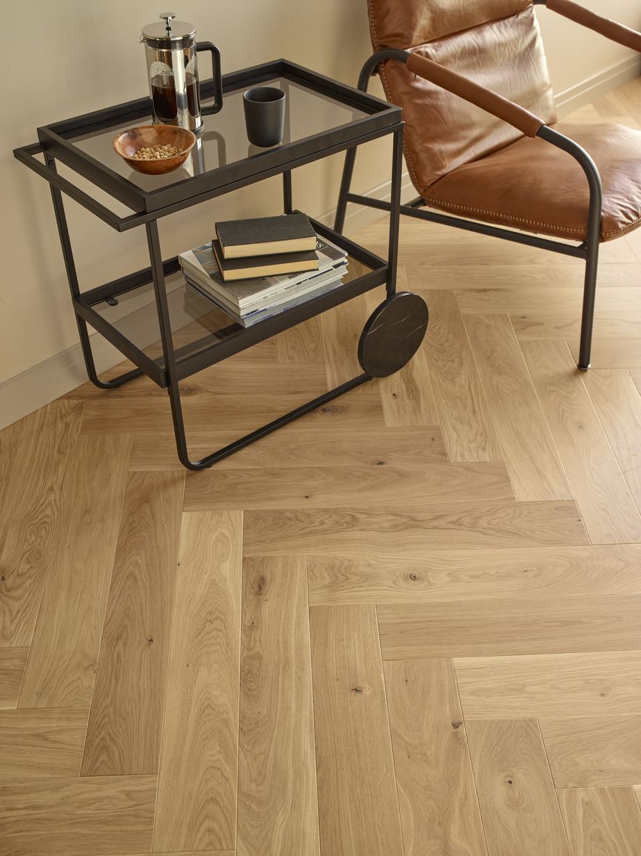 Saga Herringbone Coconut Parkett