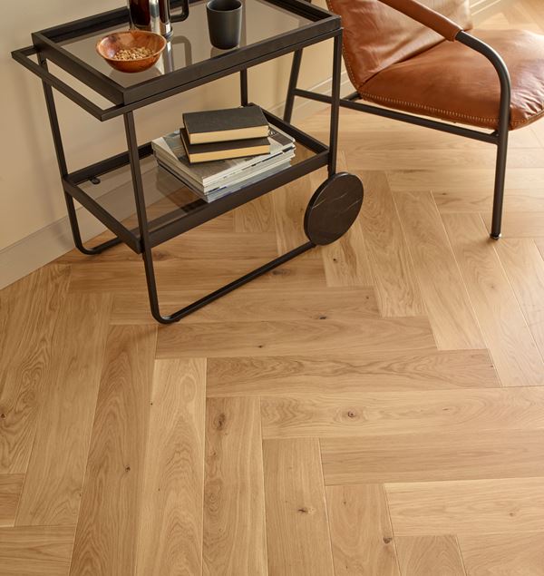 Saga Herringbone Coconut Parkett