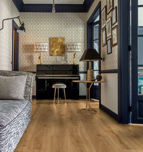 Quick-Step Majestic Desert Oak Warm Natural Laminatgulv