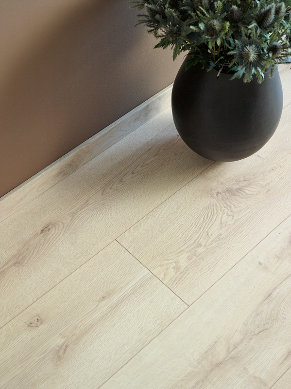 Moskus XL Sand Eik Laminatgulv
