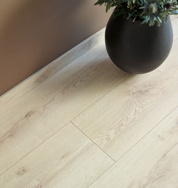 Moskus XL Sand Eik Laminatgulv