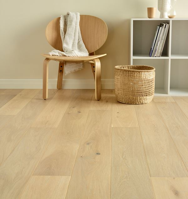 Saga Exclusive Cream Oak Parkett