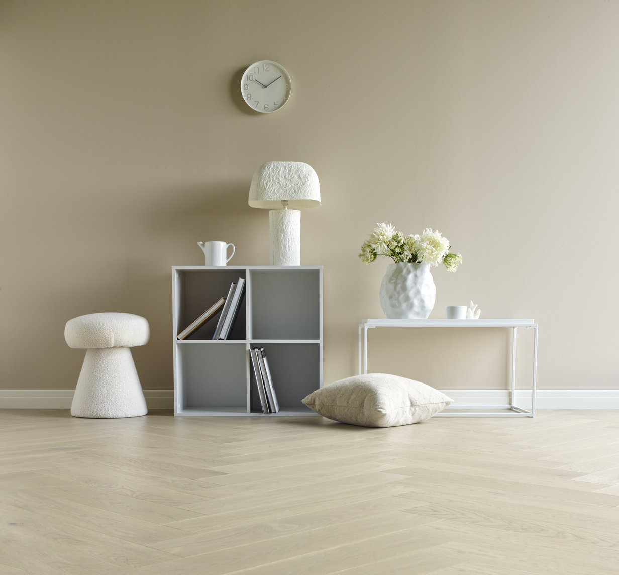 Saga Herringbone Platinum Parkett